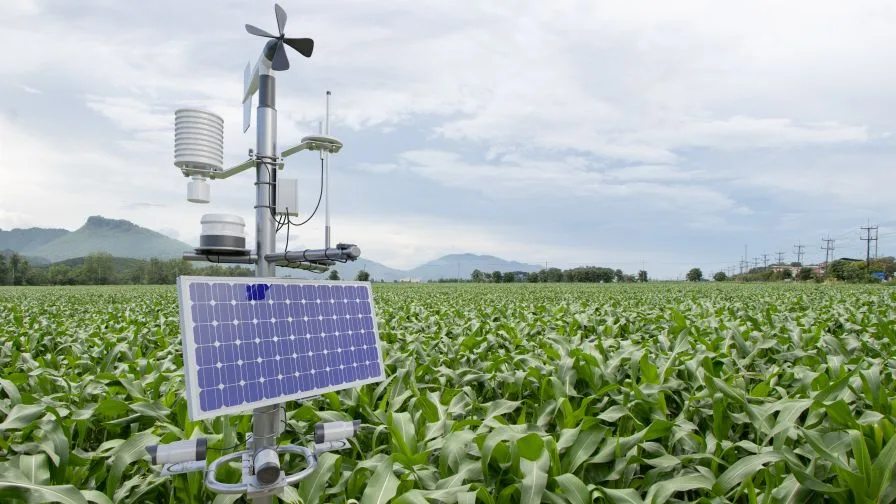 Smart Farming with IoT